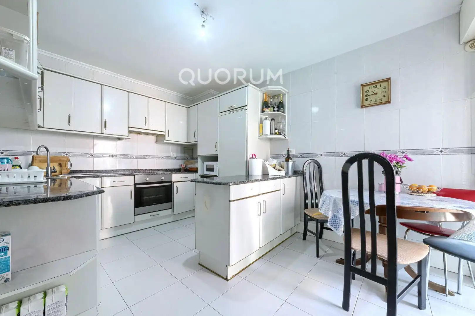 Cocina de Piso en venta en Basauri  con Calefacción y Balcón