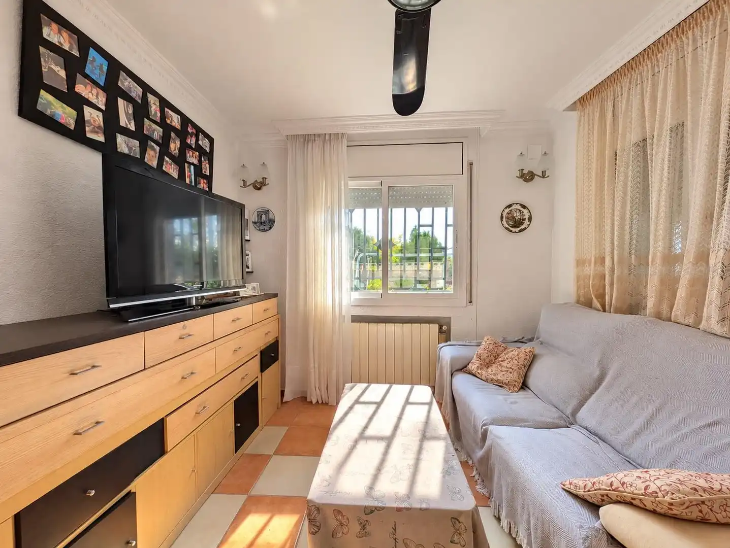 Sala de estar de Casa o chalet en venta en El Montmell, Tarragona