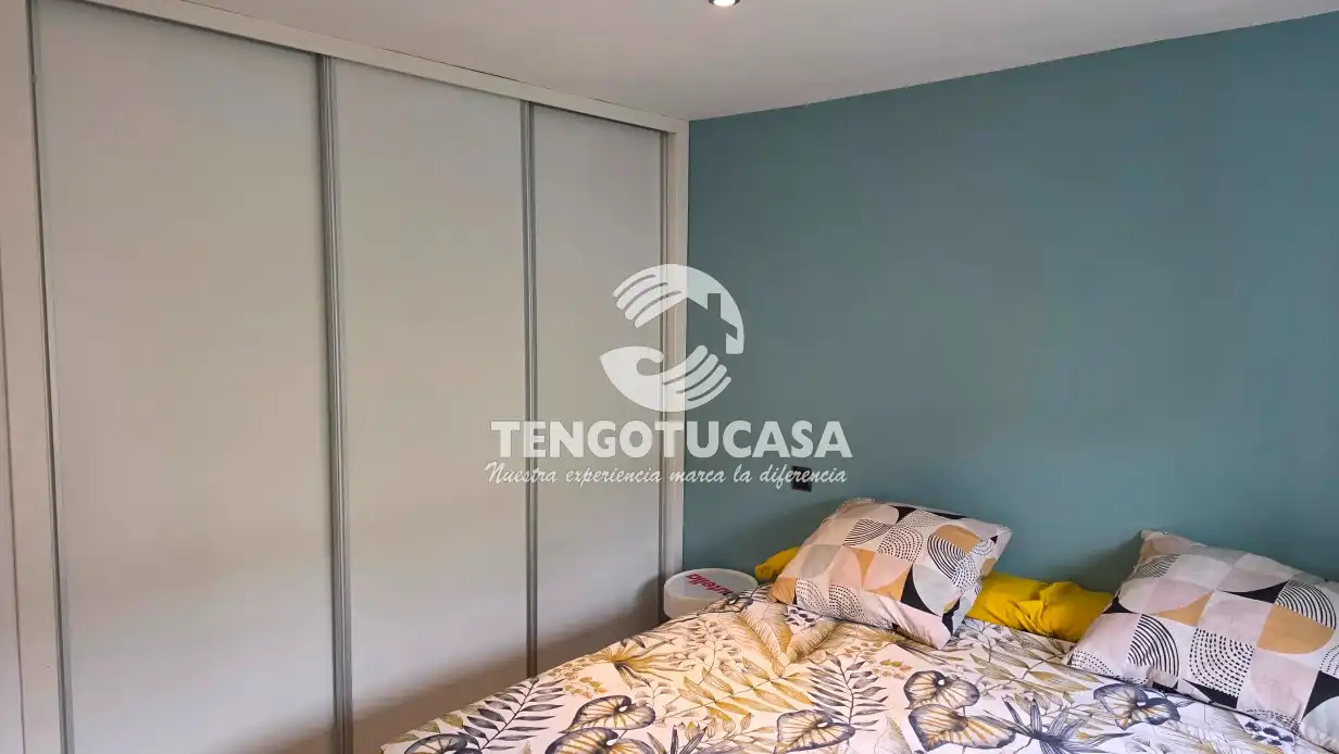 Habitación de Piso en venta en Madrid con Amueblado