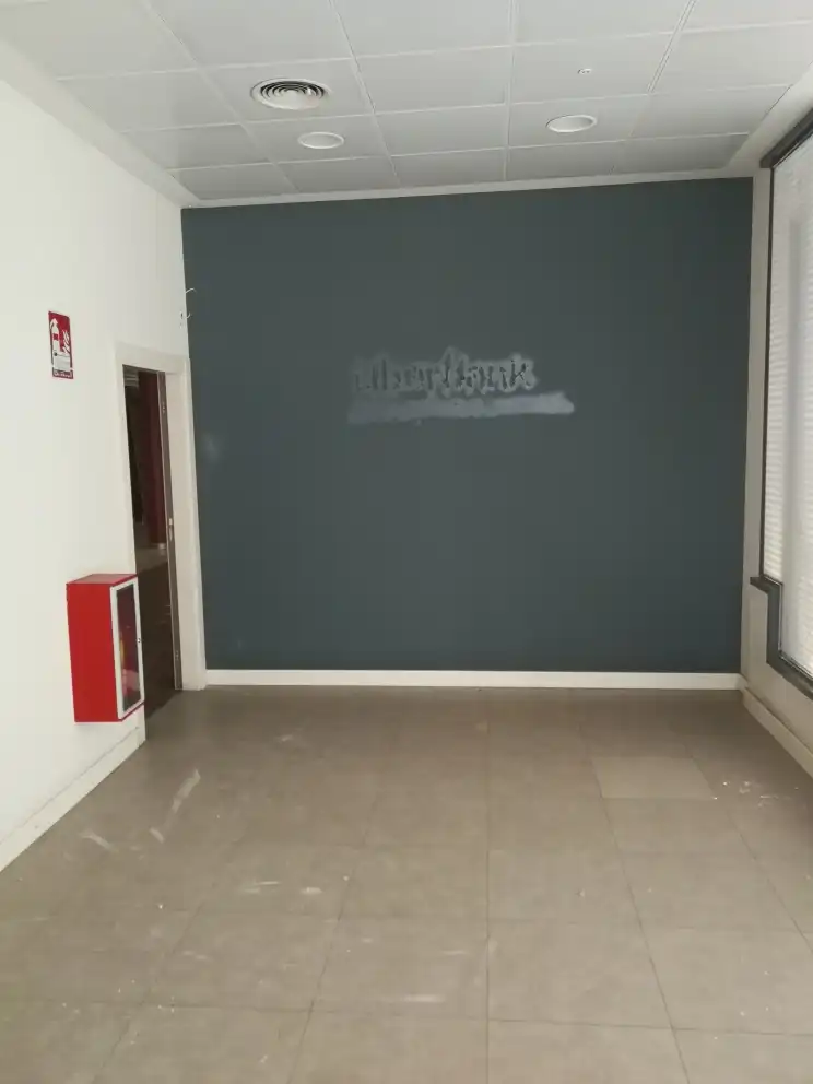 Local comercial en venda a Paseo la Libertad 15, imagen 8