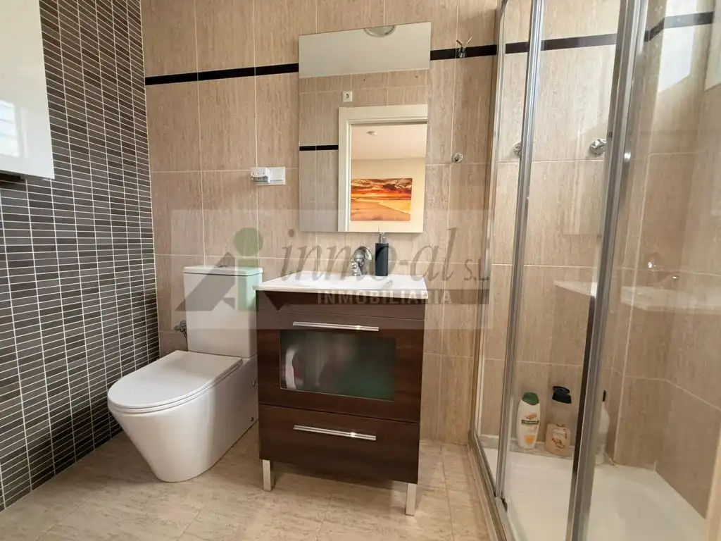 Bany de Casa o xalet en venda en Almazora / Almassora amb Aire condicionat, Terrassa i Piscina comunitària