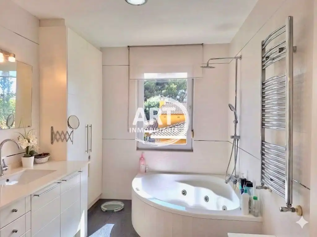 Baño de Casa o chalet en venta en Bétera con Calefacción, Jardín privado y Terraza