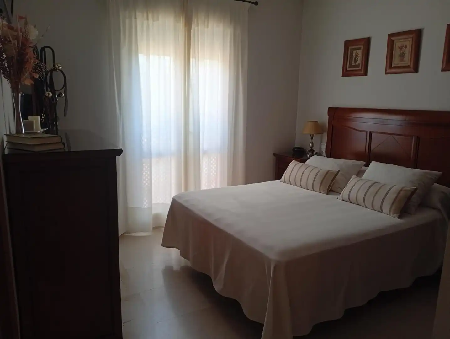 Habitación de Casa adosada en venta en Alcalá de Guadaira con Aire acondicionado, Calefacción y Terraza