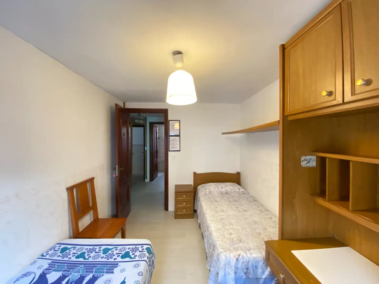 Habitación de Casa adosada en venta en Santiago de Compostela  con Calefacción, Trastero y Amueblado