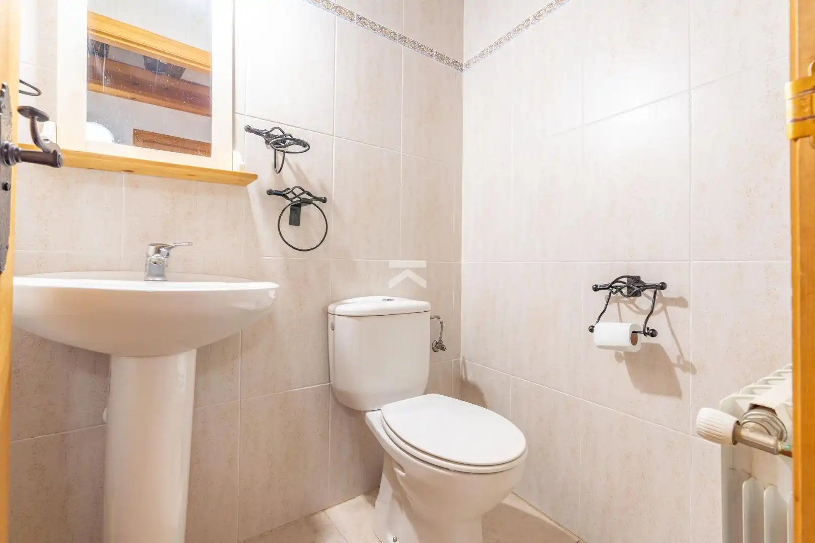 Bathroom of Houses for sale in Torroja del Priorat  with Heating, Terrace and Furnished