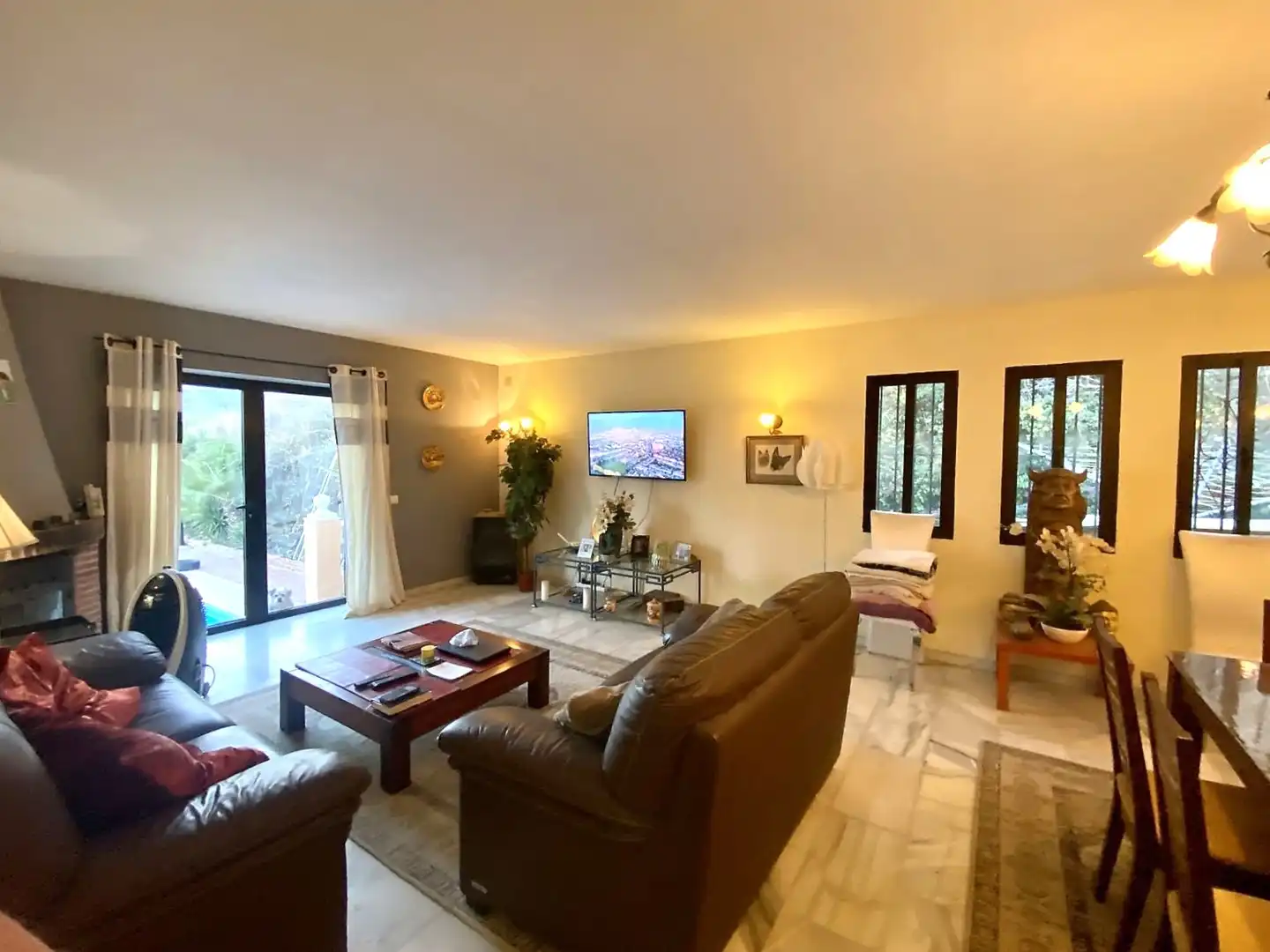 Chalet con piscina en venta en Urbanización Cerro del Águila 214, imagen 5