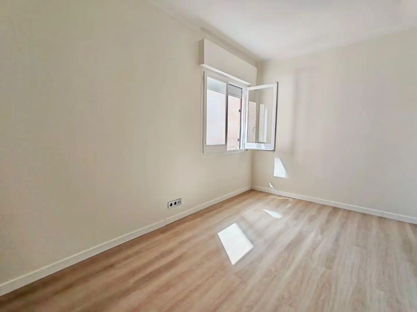 Dormitori de Apartament en venda en Esplugues de Llobregat