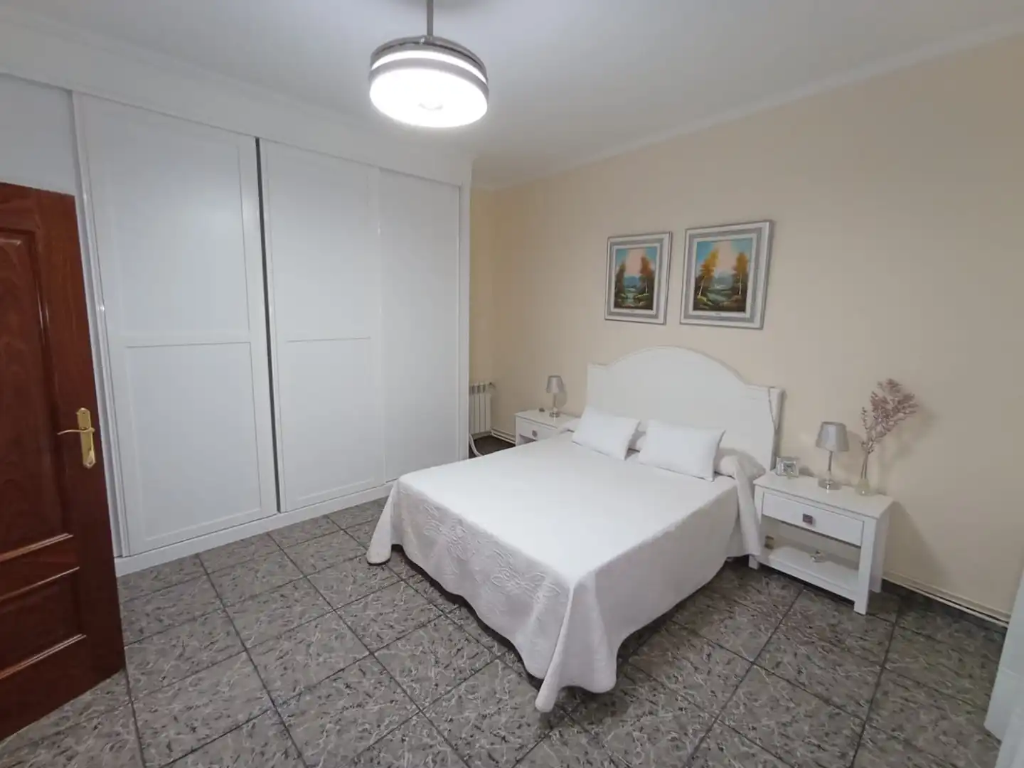 Dormitori de Casa o xalet en venda en Tomelloso amb Aire condicionat, Calefacció i Jardí privat