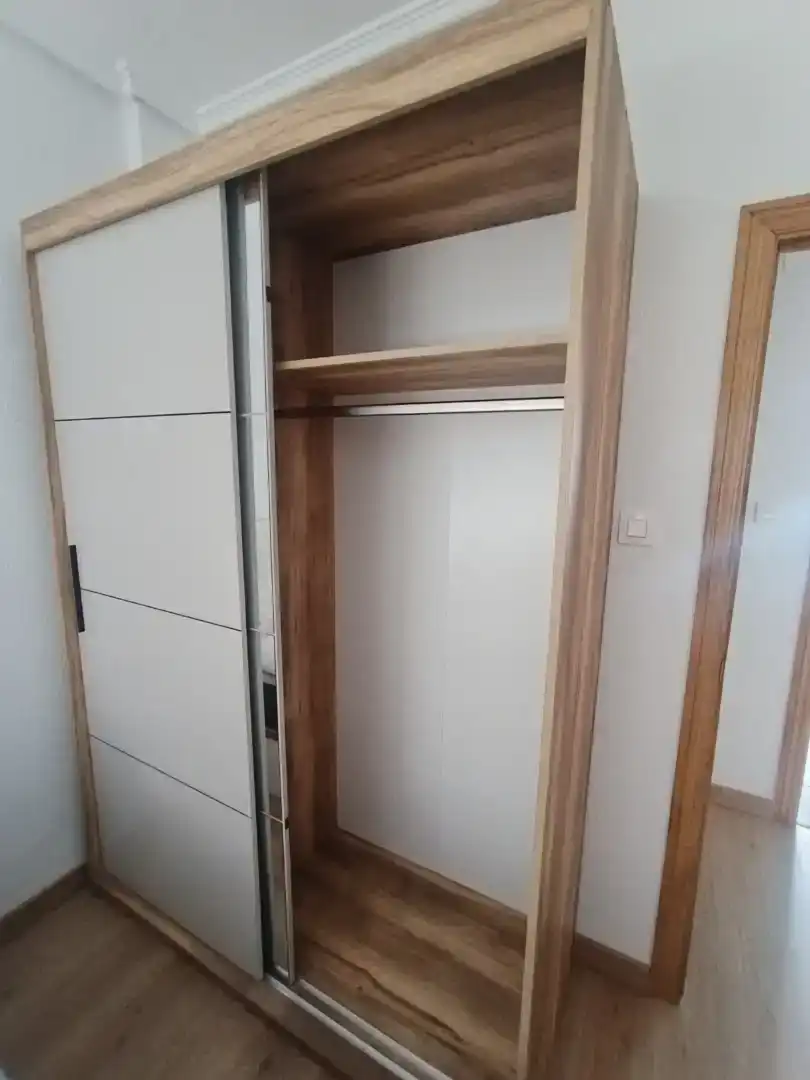 Bedroom of Flat for share in Zona Alta