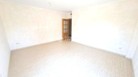 Photo 2 of Flat for sale in Reyes, Parla