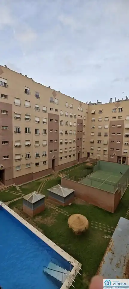 Vista exterior de Pis de lloguer en Valencia amb Aire condicionat, Calefacció i Moblat