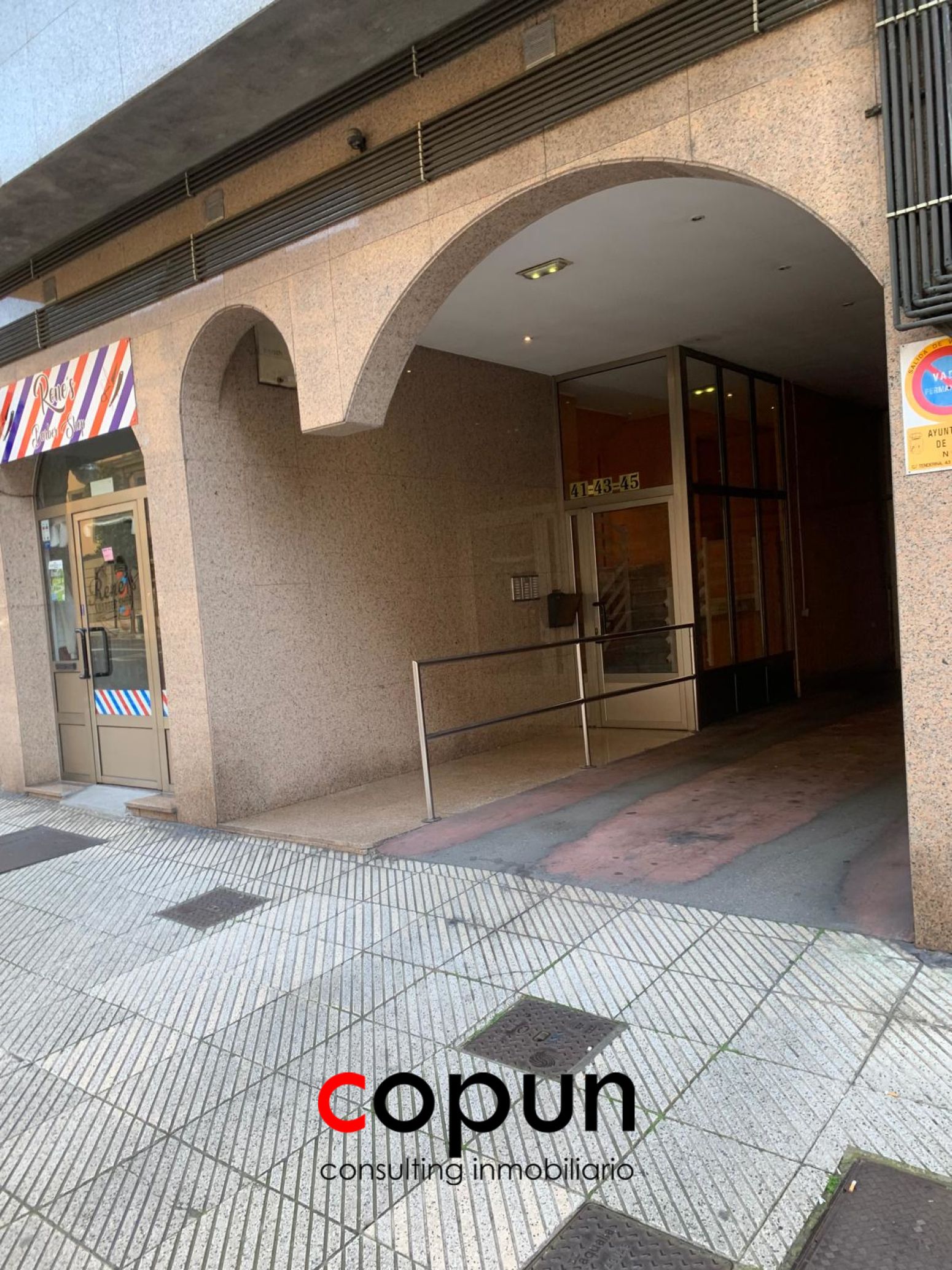 Pis en venda en Oviedo  amb Calefacció