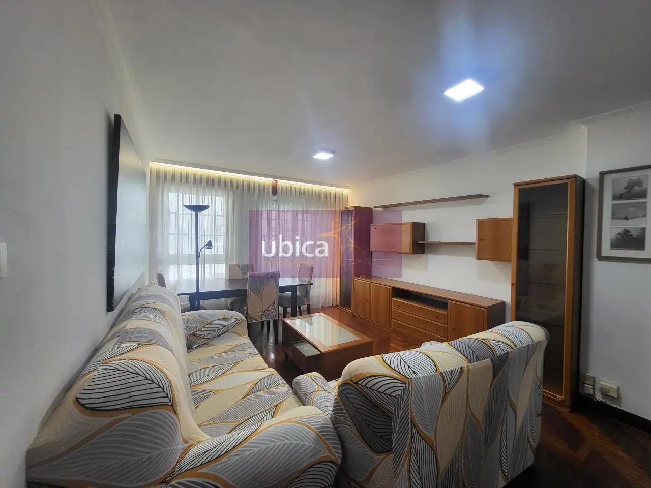 Sala de estar de Piso en venta en Vigo  con Calefacción, Parquet y Terraza