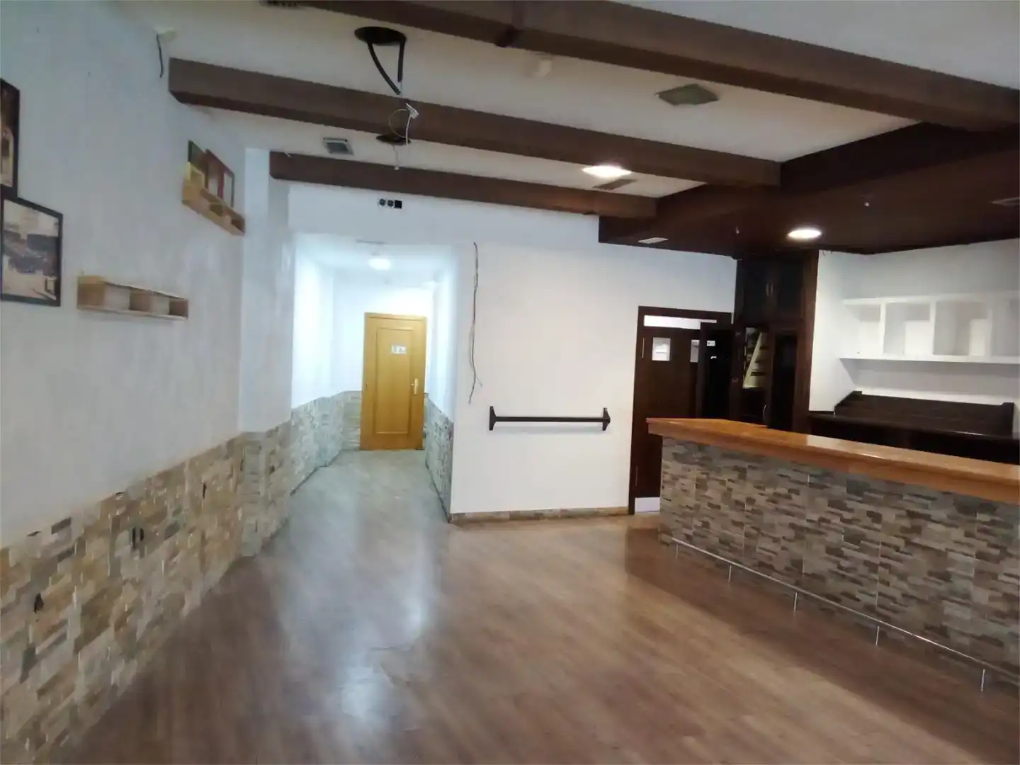 Commercial properties for sale in Oseiro