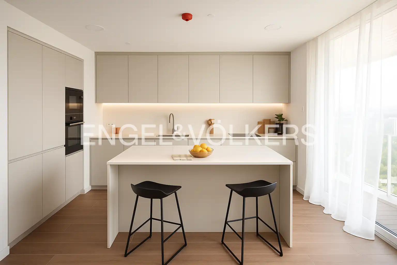 Kitchen of Flat for sale in Valencia  with Air Conditioner, Heating and Terrace