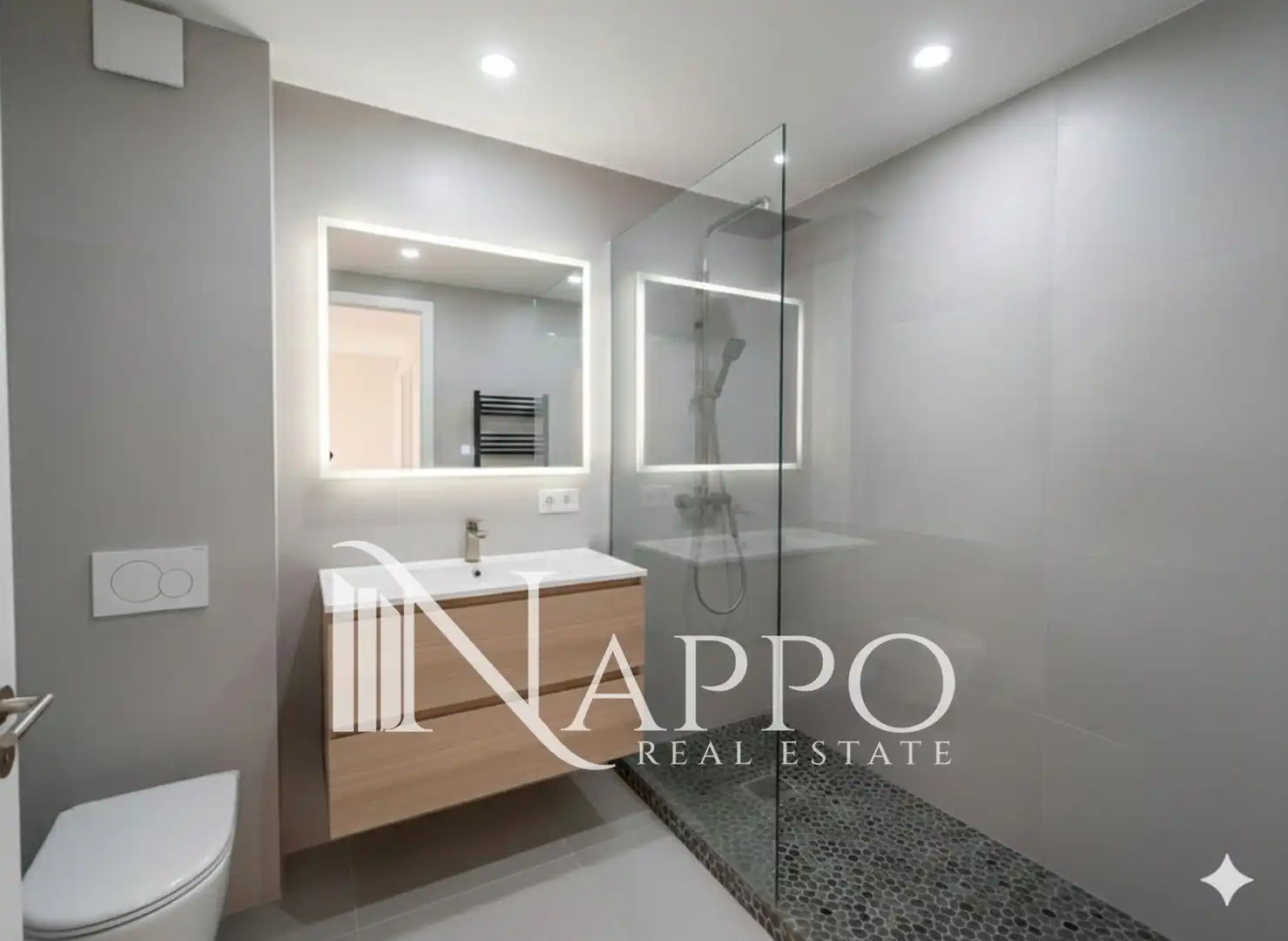 Baño de Piso en venta en  Palma de Mallorca con Aire acondicionado y Terraza