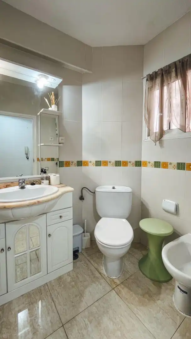 Baño de Piso en venta en Benidorm con Aire acondicionado, Terraza y Balcón