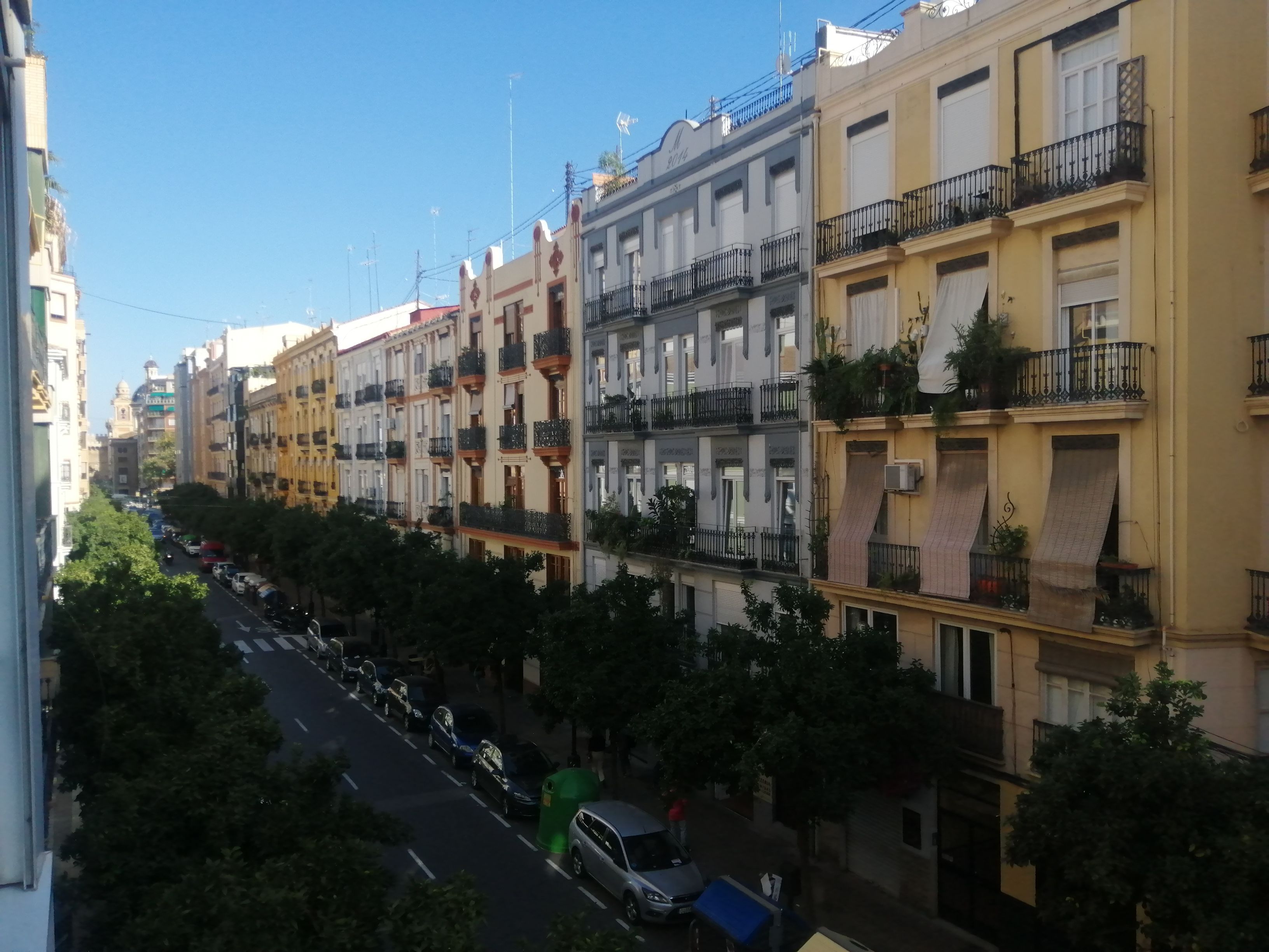 Vista exterior de Piso de alquiler en  Valencia Capital con Aire acondicionado, Calefacción y Terraza