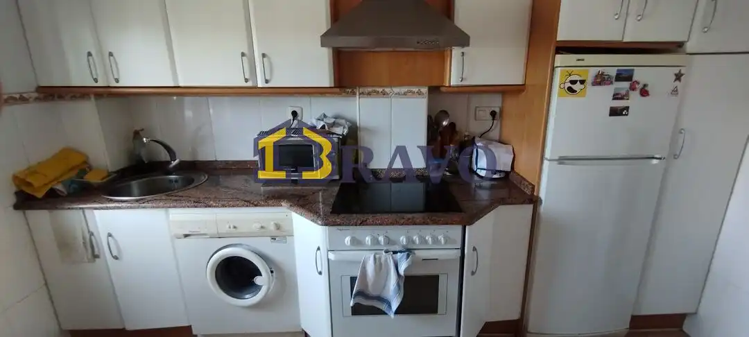 Cocina de Dúplex en venta en Medina de Pomar con Calefacción, Jardín privado y Terraza