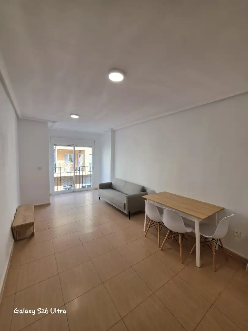 Wohnzimmer von Wohnung zur Miete in Almoradí mit Möbliert, Ofen und Waschmaschine