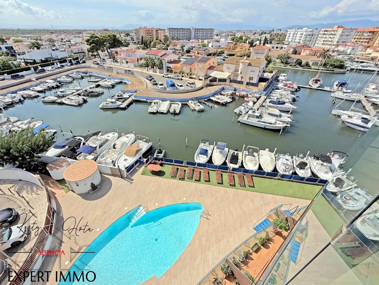 Piscina de Apartamento en venta en Roses con Aire acondicionado, Calefacción y Terraza
