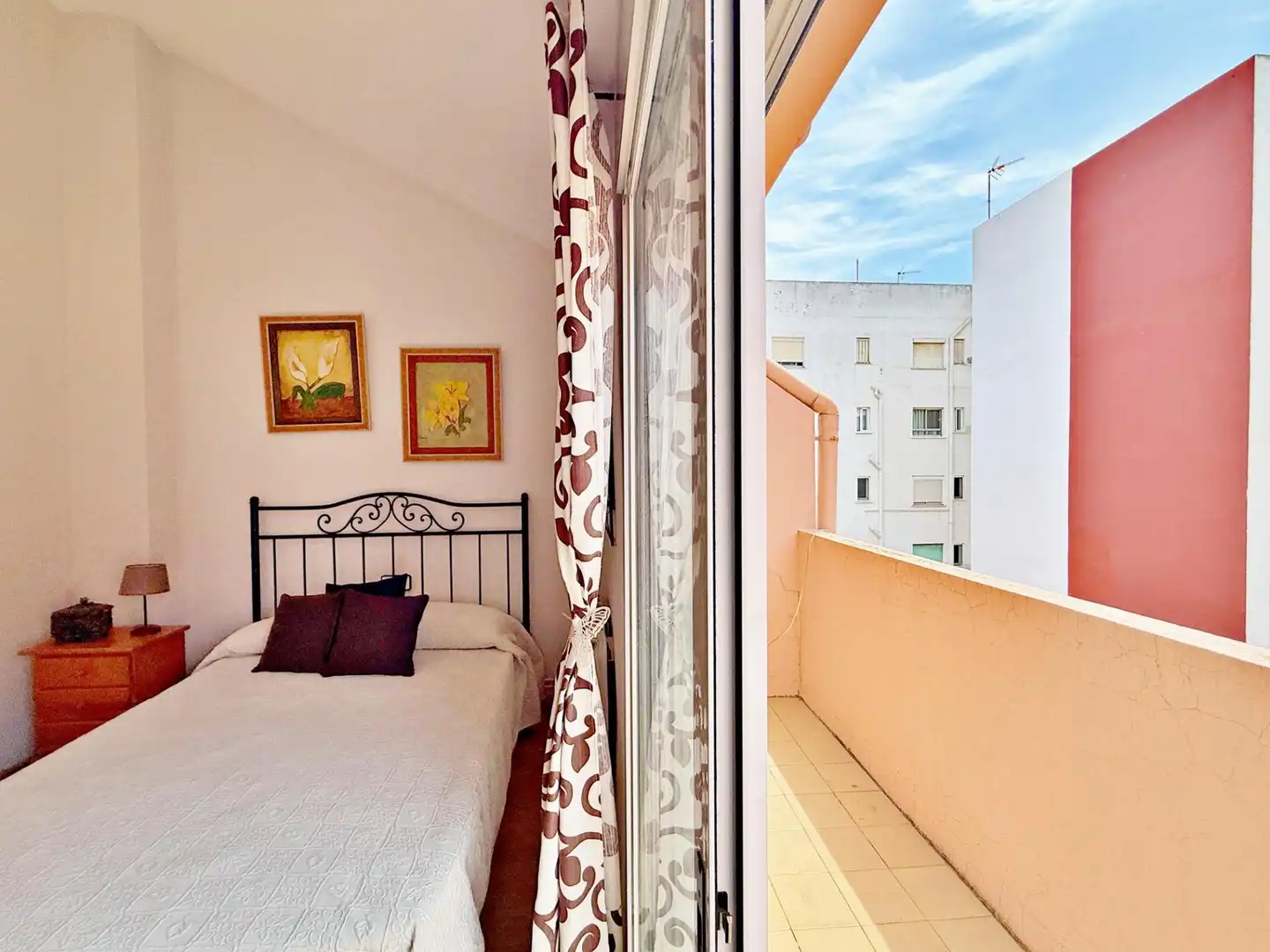 Terraza de Casa adosada en venta en Paterna con Aire acondicionado, Jardín privado y Trastero