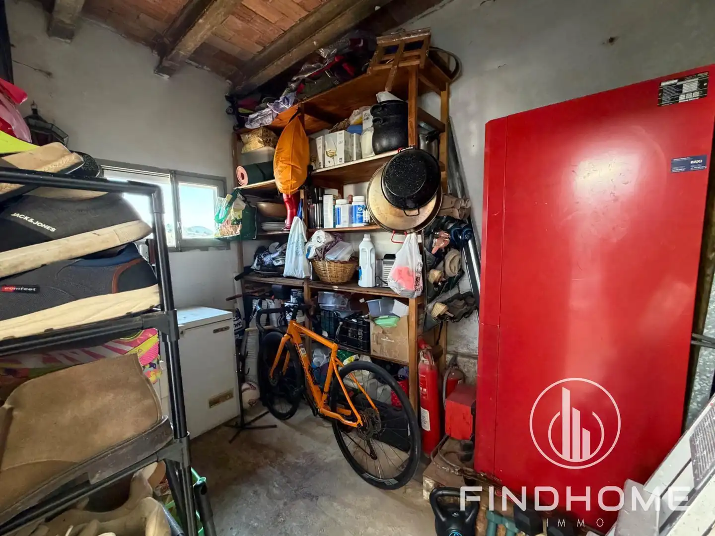 Casa adosada en venta en Olot con Calefacción y Trastero