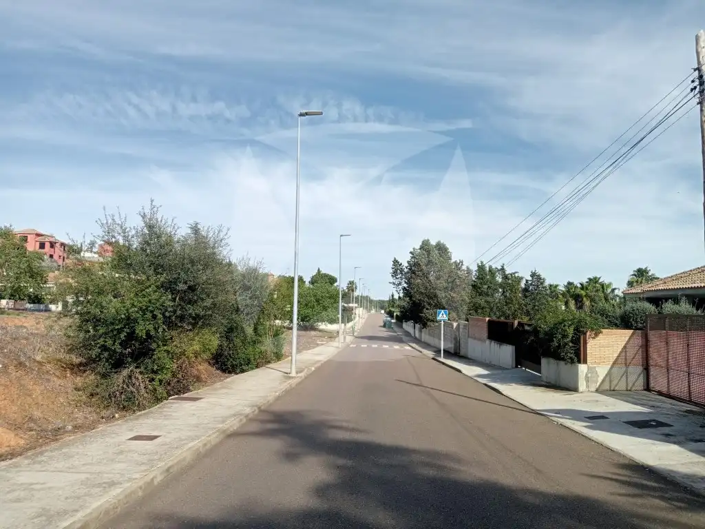 Terreny residencial en venda a Calle Pantano De Puerto Peña