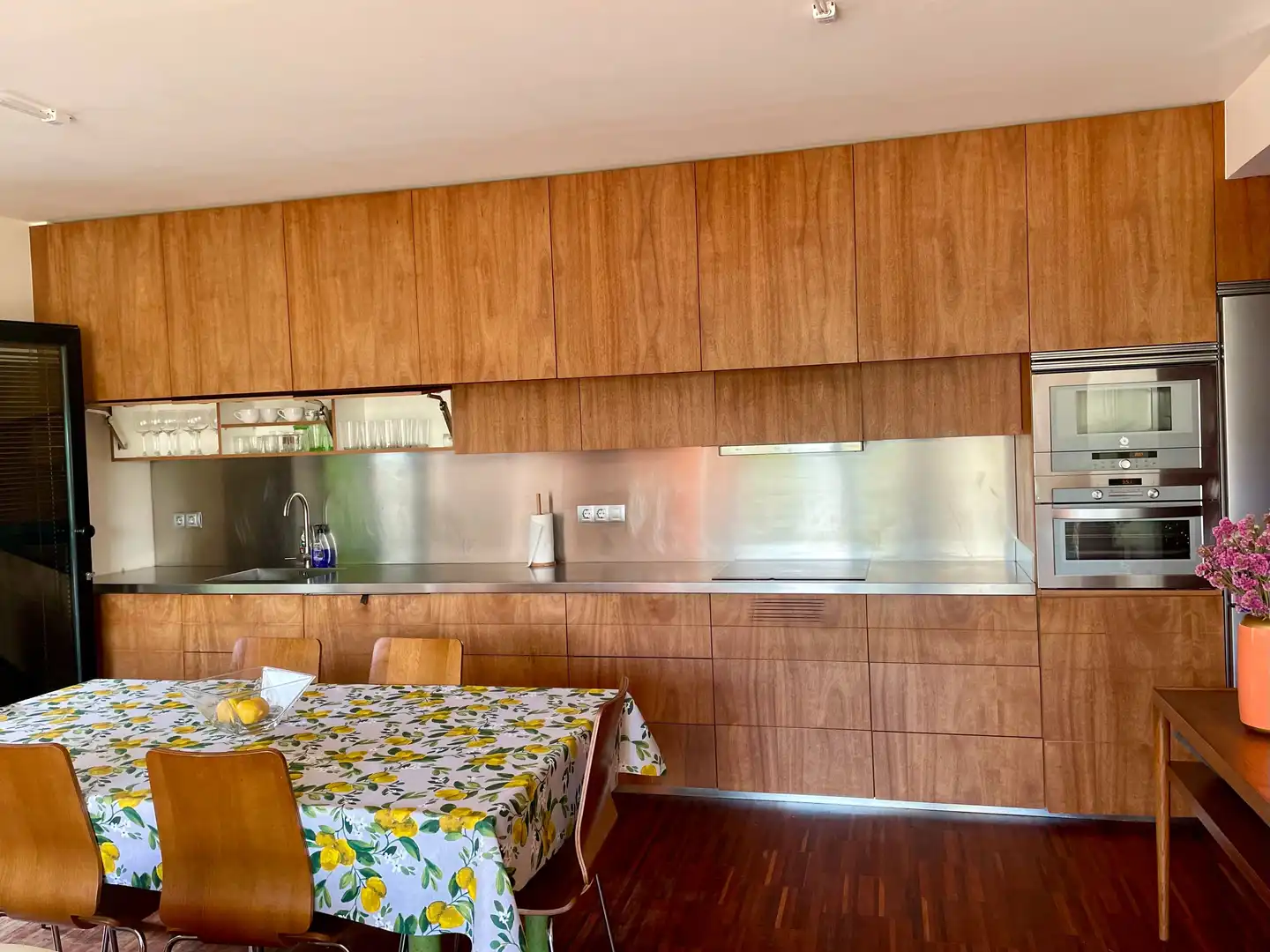 Cocina de Casa o chalet de alquiler en Cangas  con Jardín privado, Parquet y Terraza