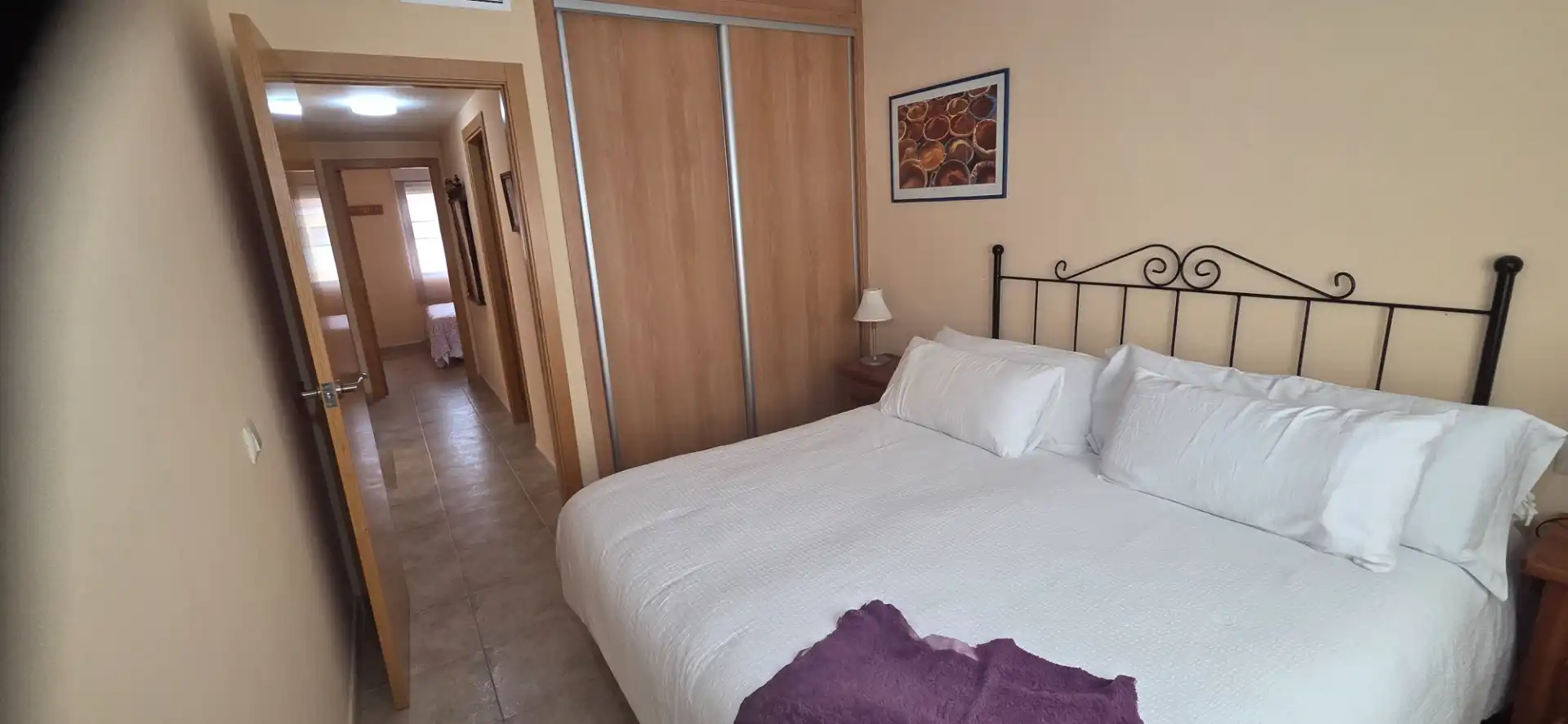 Habitación de Casa adosada en venta en Salinas con Amueblado, Horno y Lavadora