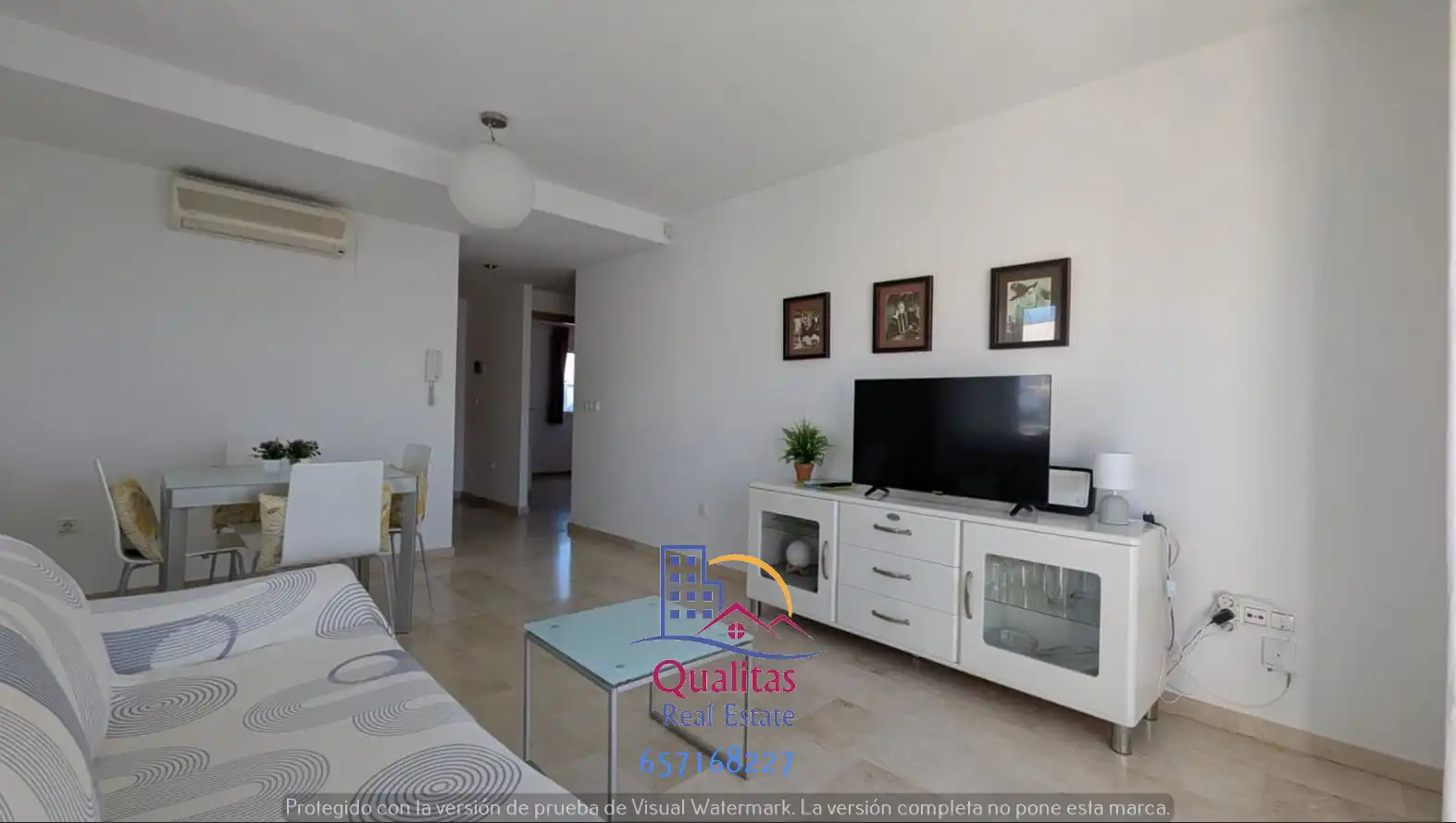 Wohnzimmer von Wohnungen zum Verkauf in Oliva mit Klimaanlage, Heizung und Privatgarten