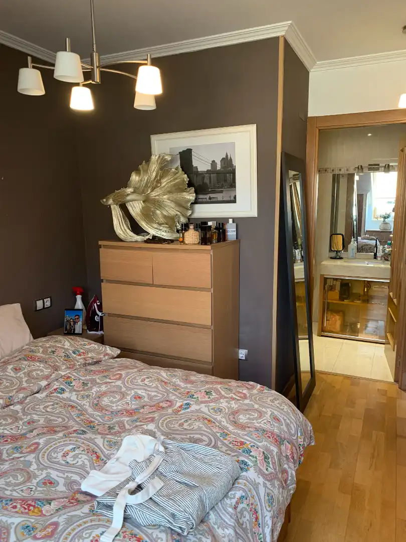 Schlafzimmer von Dachboden zum Verkauf in Poio mit Heizung, Parkett und Abstellraum