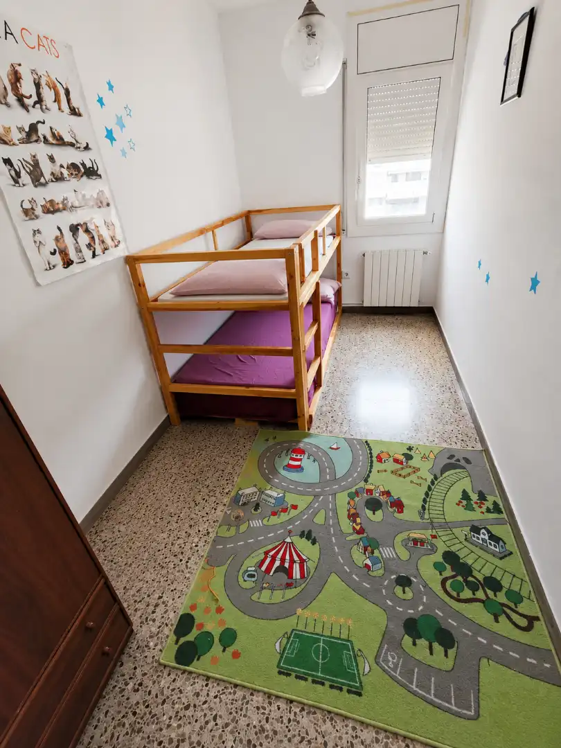 Bedroom of Flat for sale in Cornellà de Llobregat  with Air Conditioner, Heating and Balcony