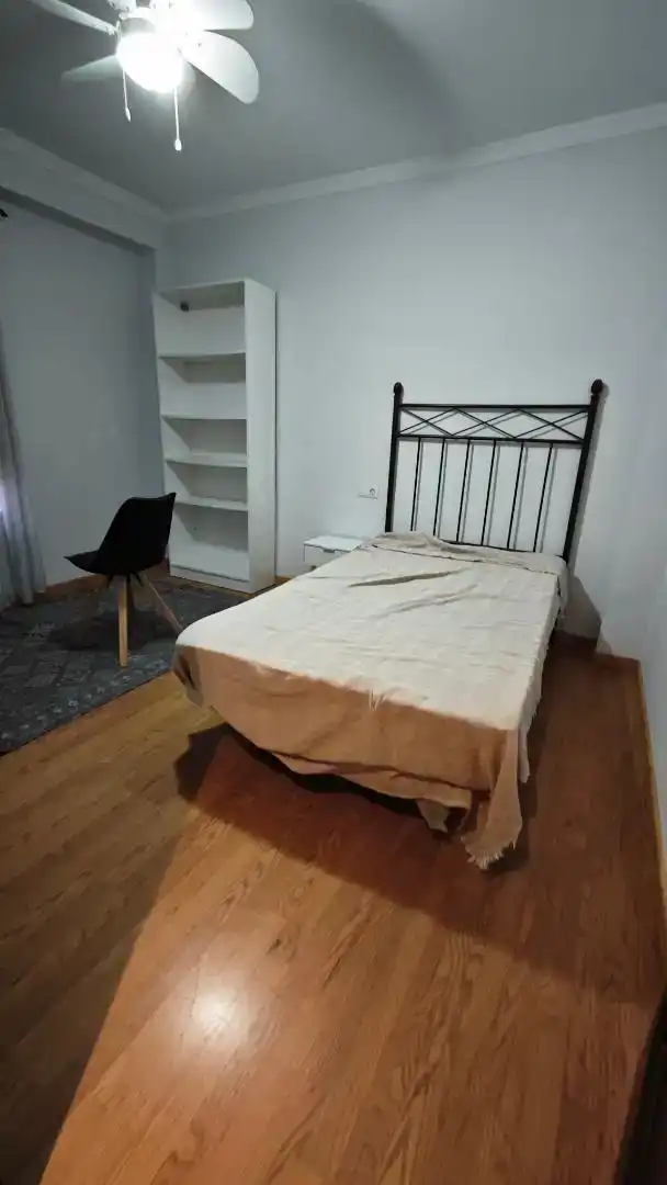 Habitación de Piso para compartir en Córdoba con Aire acondicionado, Parquet y Amueblado