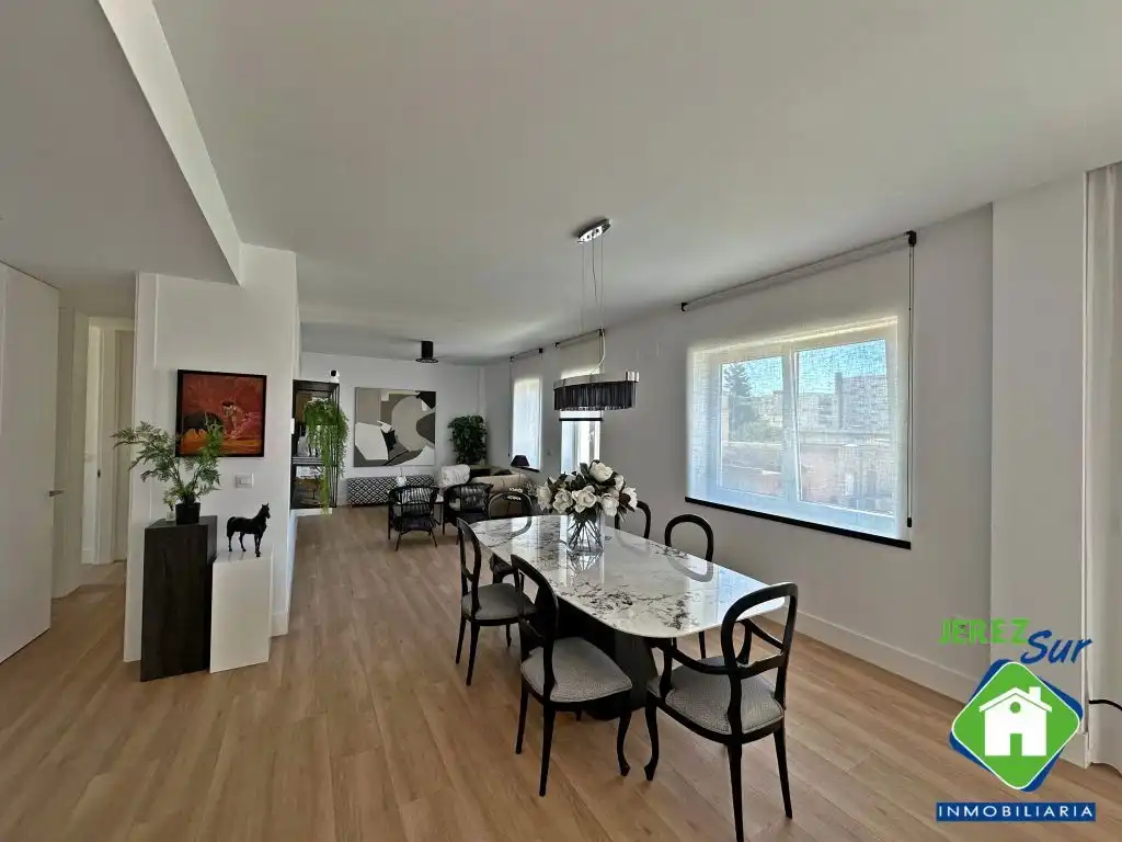 Piso con ascensor en venta en Madre de Dios - Vallesequillo