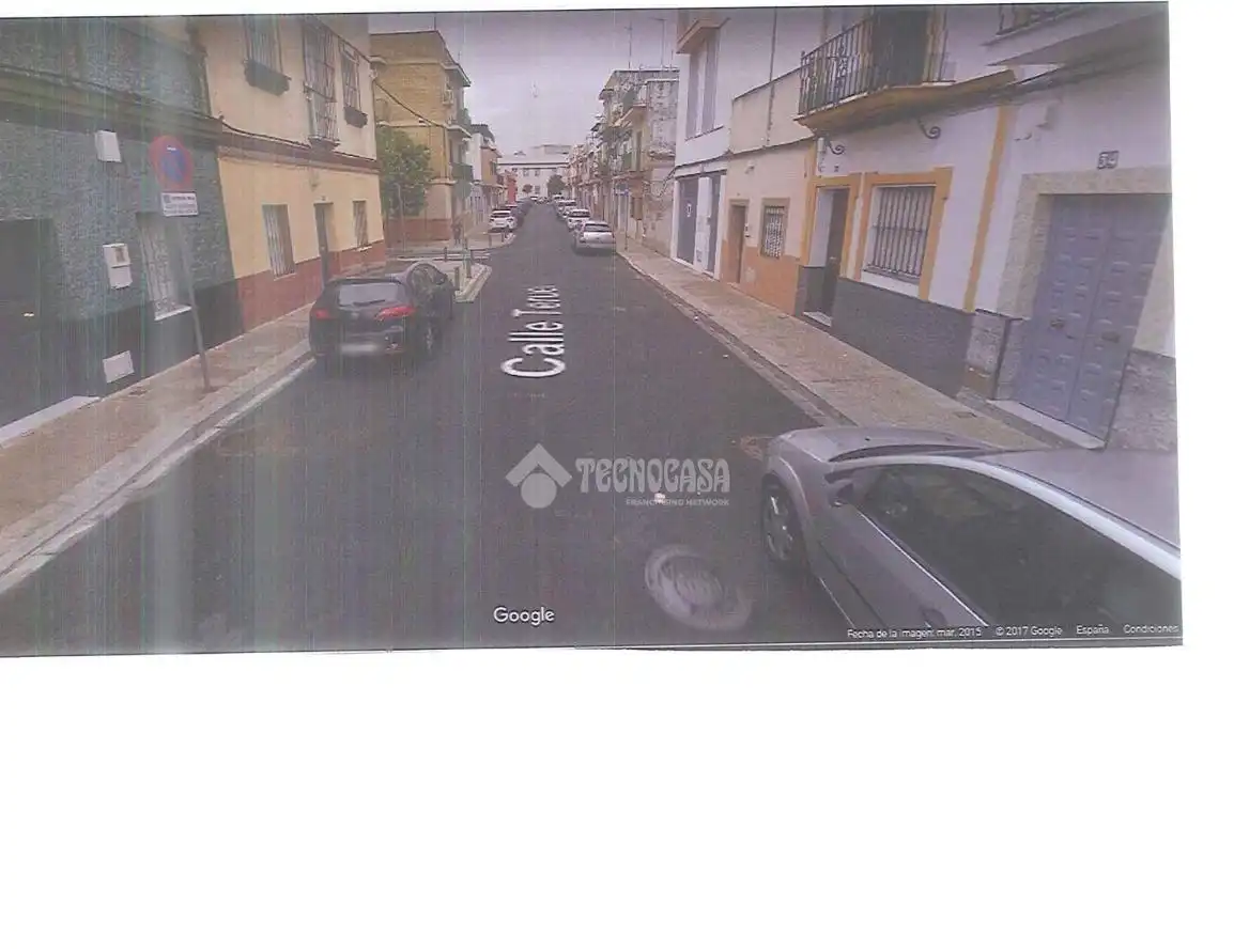 Außenansicht von Einfamilien-Reihenhaus zum Verkauf in Sevilla