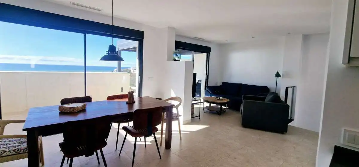 Sala d'estar de Casa o xalet en venda en Torrox amb Aire condicionat, Moblat i Internet