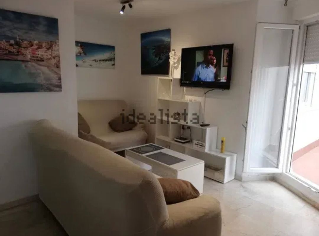 Living room of Flat to rent in  Granada Capital  with Heating, Furnished and Pets allowed