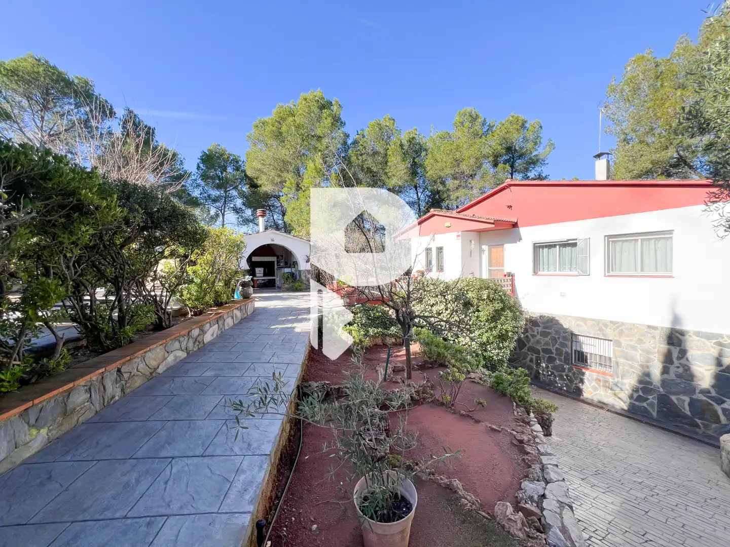 Vista exterior de Casa o xalet en venda en Corbera de Llobregat amb Aire condicionat, Calefacció i Terrassa