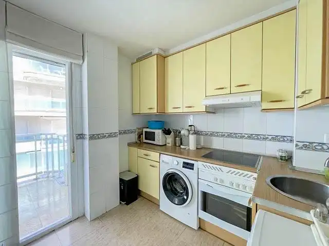 Cocina de Piso en venta en Salou con Aire acondicionado, Jardín privado y Terraza