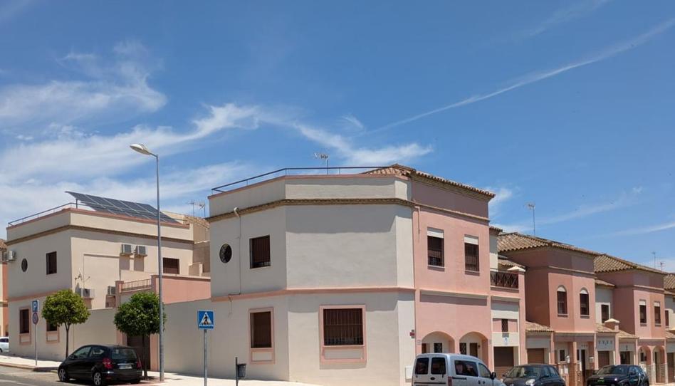 Photo 1 of Single-family semi-detached for sale in Nueva Alcalá, Sevilla