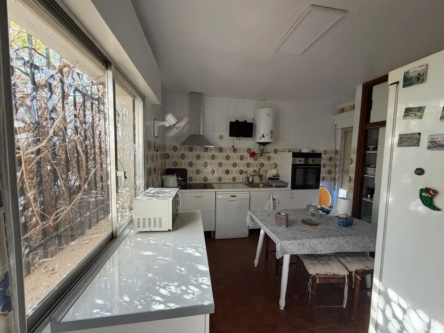 Cuina de Casa o xalet en venda en El Ejido amb Aire condicionat, Jardí privat i Traster