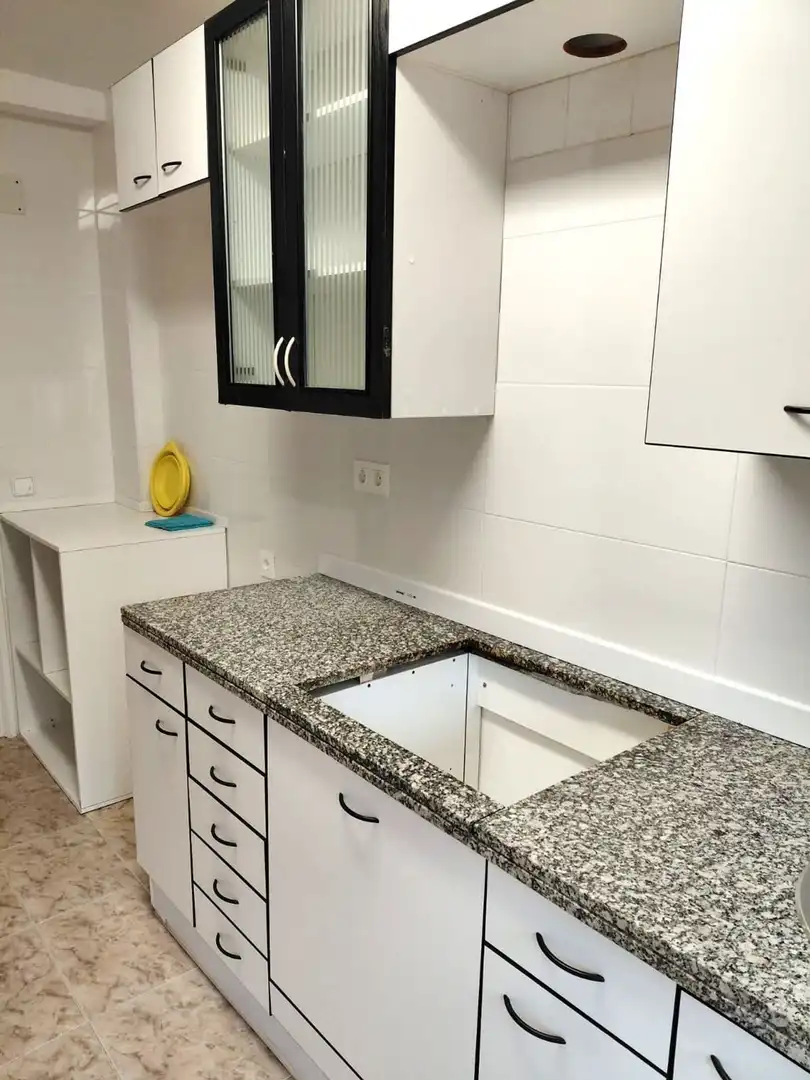 Küche von Wohnung zum Verkauf in Belmonte de Miranda mit Heizung, Terrasse und Schwimmbad