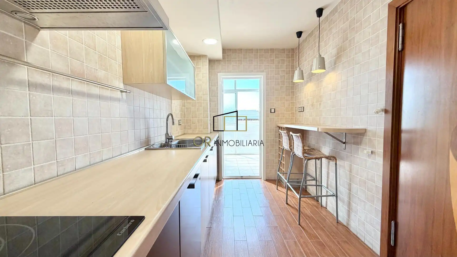 Piso con terraza en venta en Barceloneta -  Molí d'en Rovira
