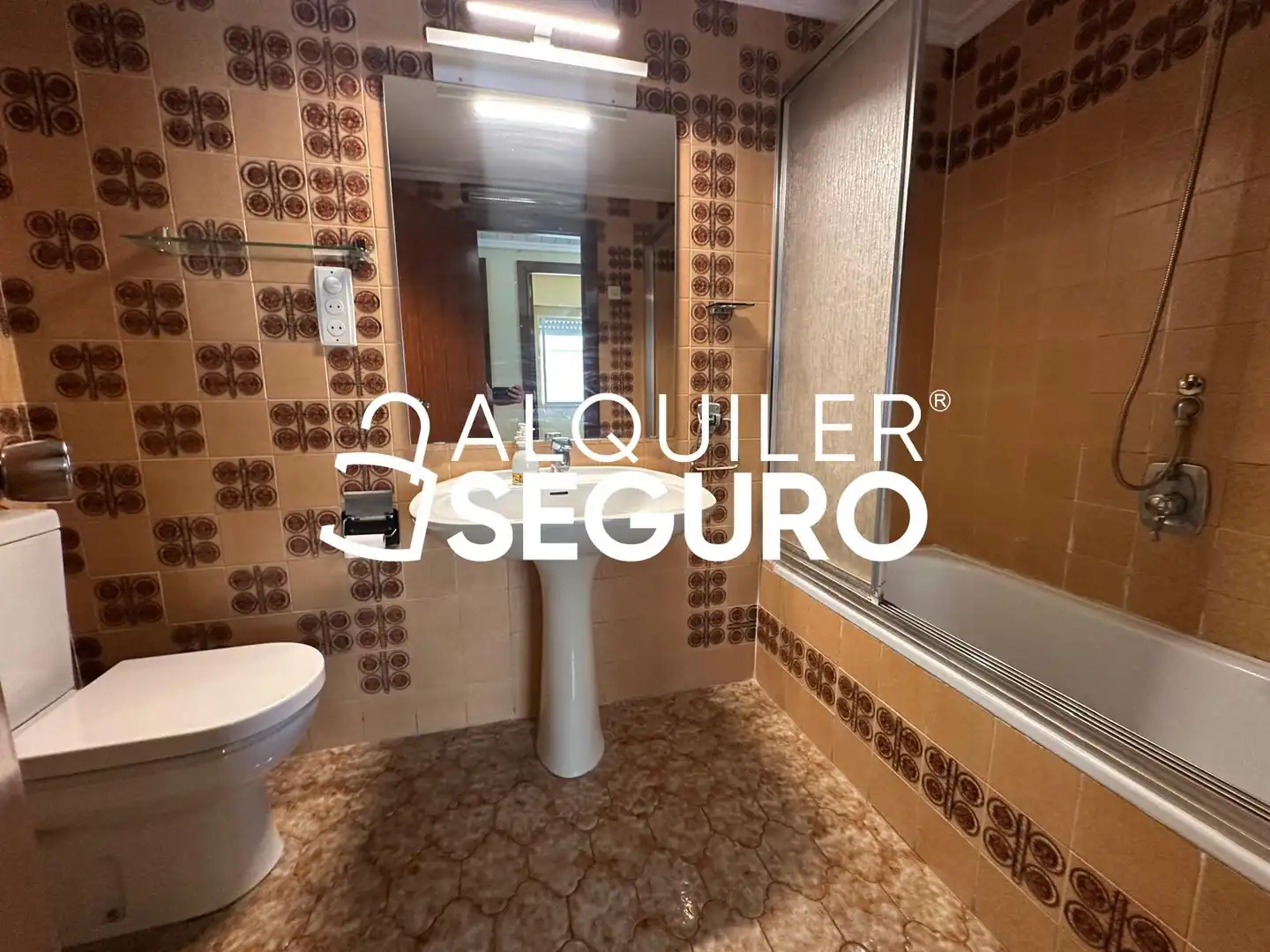 Baño de Piso de alquiler en Valencia con Aire acondicionado y Amueblado