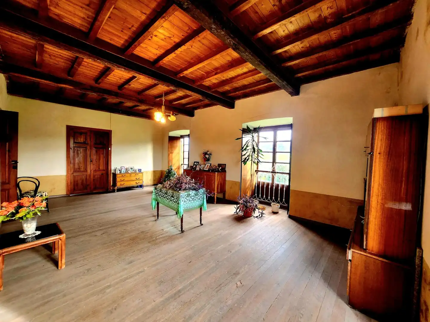 Country house zum Verkauf in Coaña mit Privatgarten, Abstellraum und Balkon