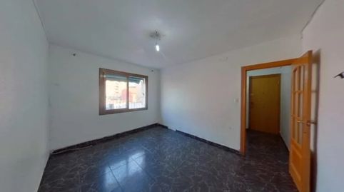 Foto 5 de Piso en venta en Carrer del Dibuixant Junceda, Mercat, Rubí