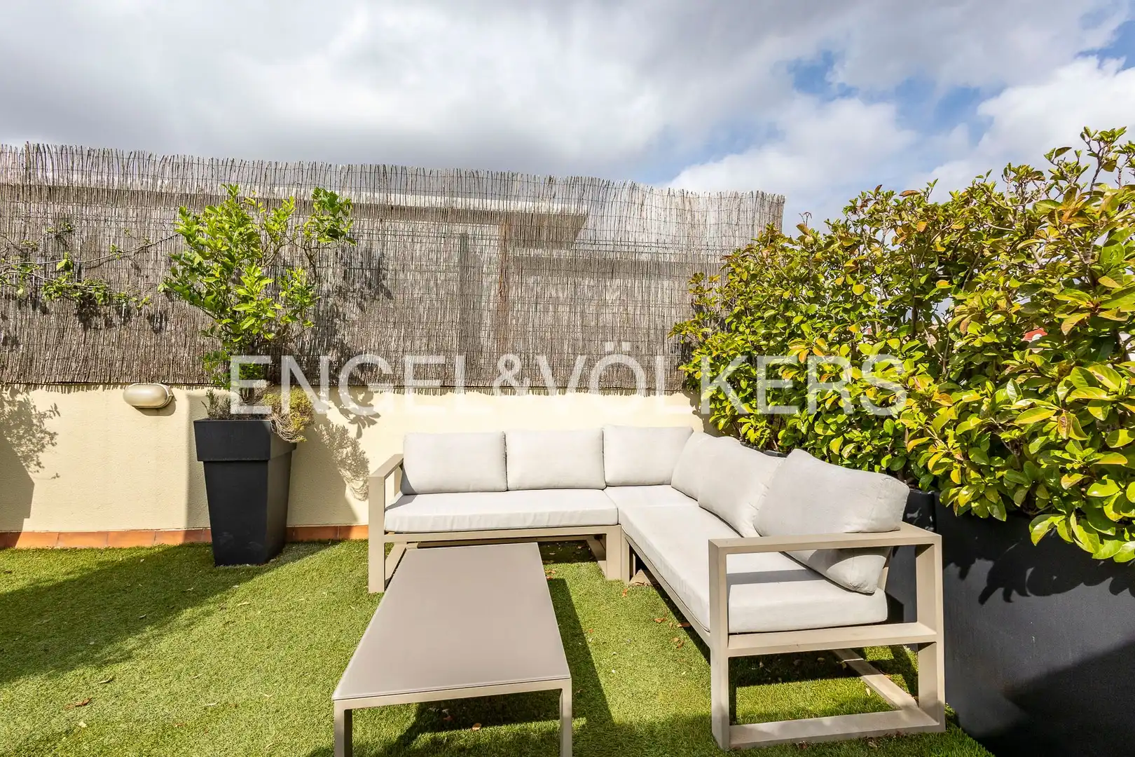 Terrace of Attic for sale in Esplugues de Llobregat  with Air Conditioner, Heating and Parquet flooring