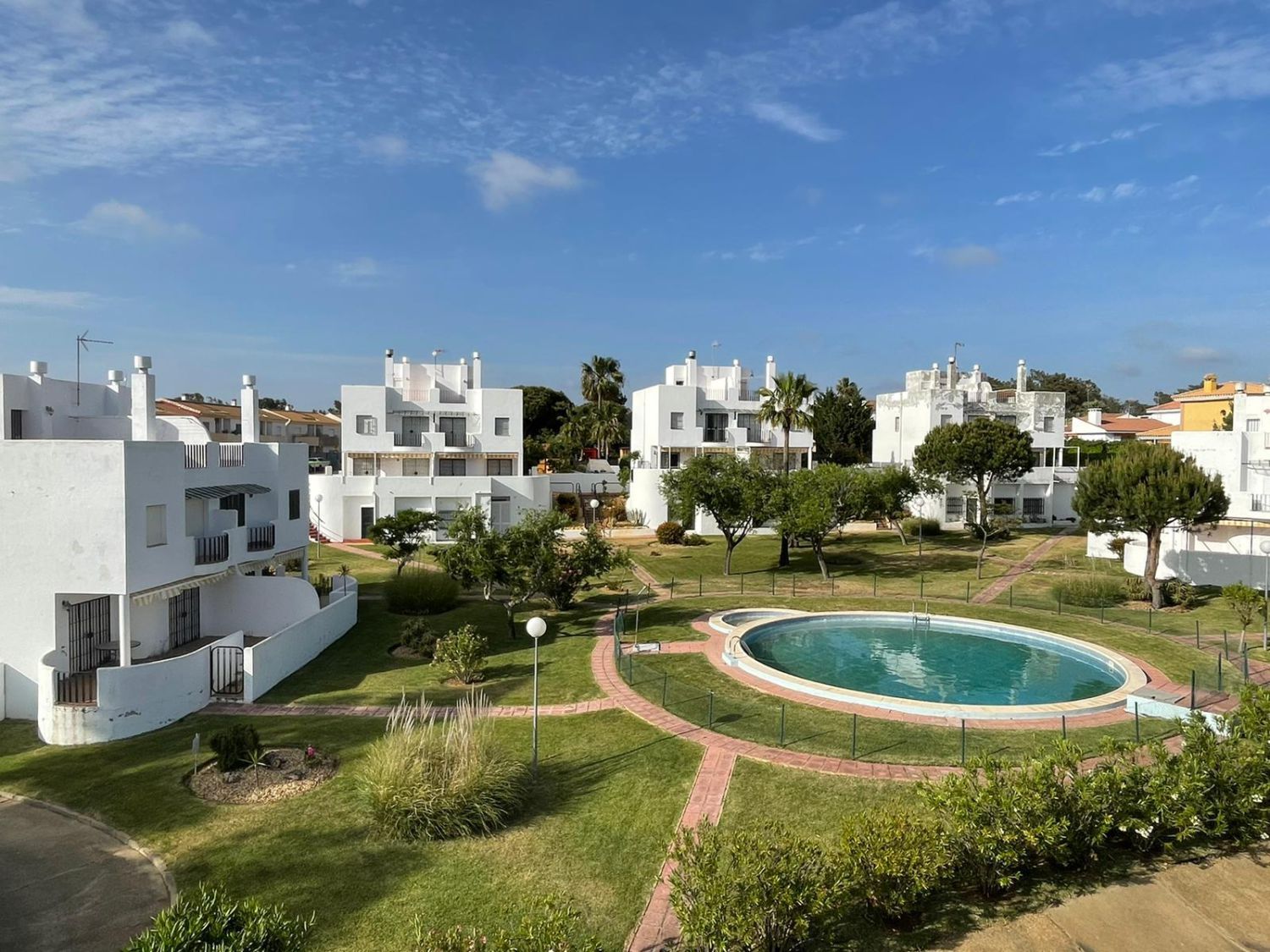 Jardí de Casa o xalet en venda en Lepe amb Terrassa, Traster i Piscina comunitària