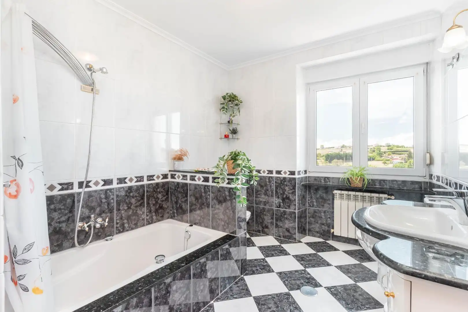 Baño de Casa o chalet en venta en Gozón con Calefacción, Jardín privado y Terraza